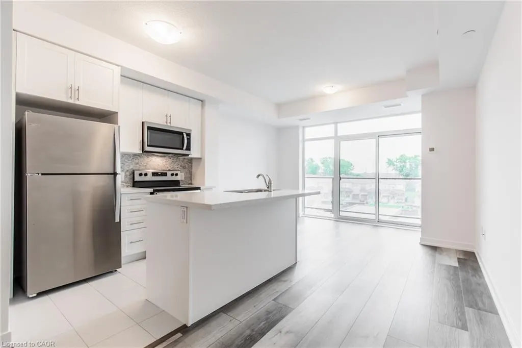 450 Dundas Street E, #318
