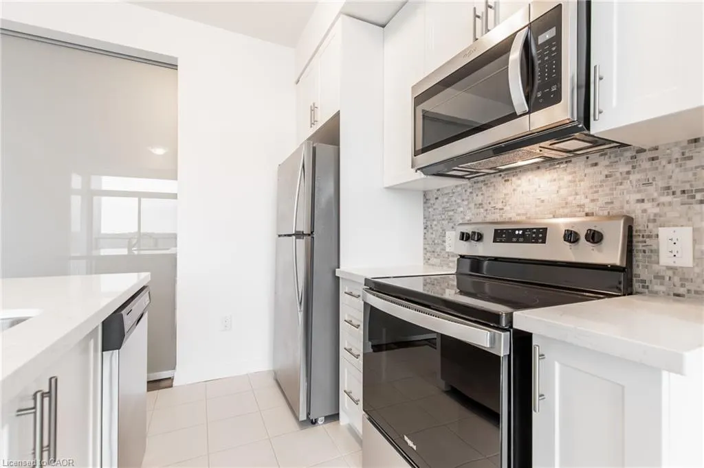 450 Dundas Street E, #318