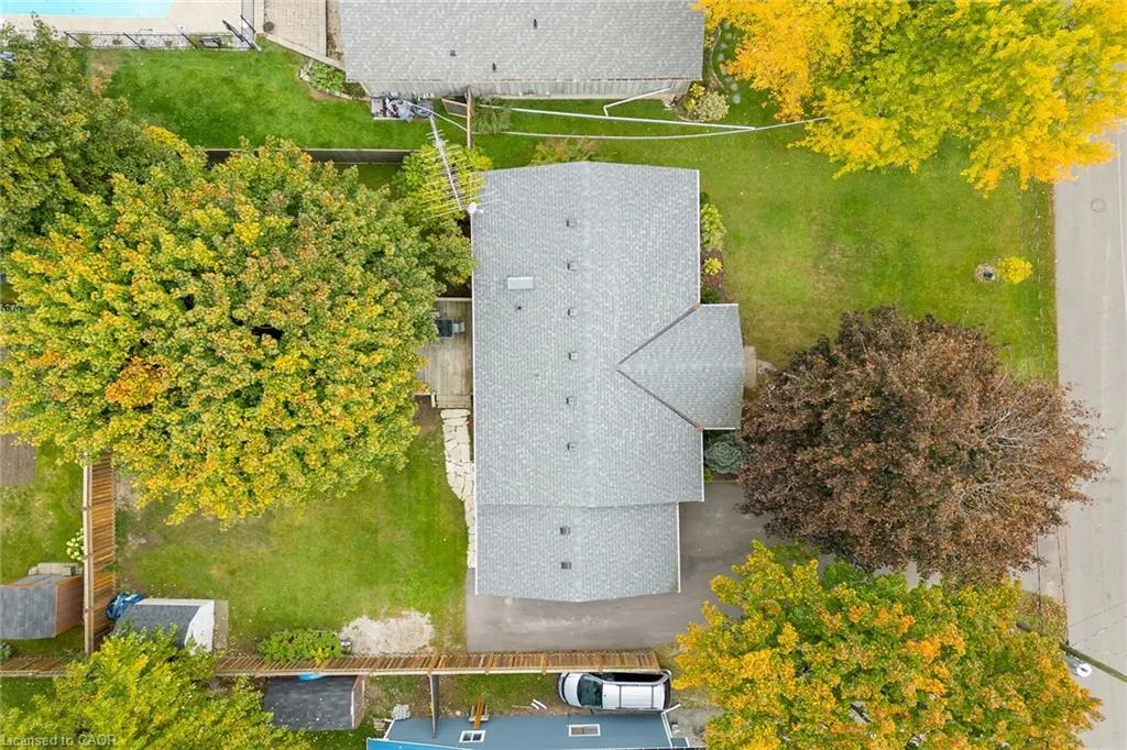 14 Chippewa Street W