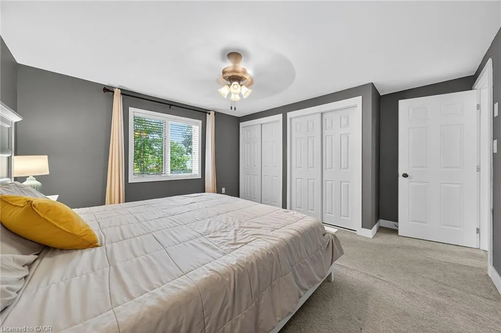 14 Chippewa Street W
