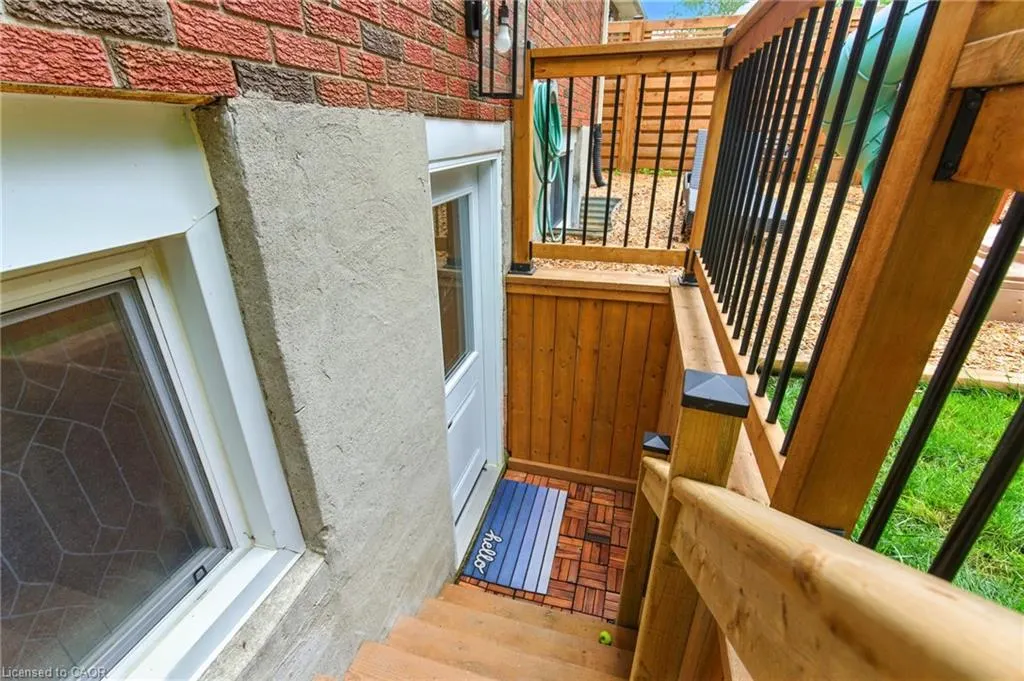 210 Northlake Drive