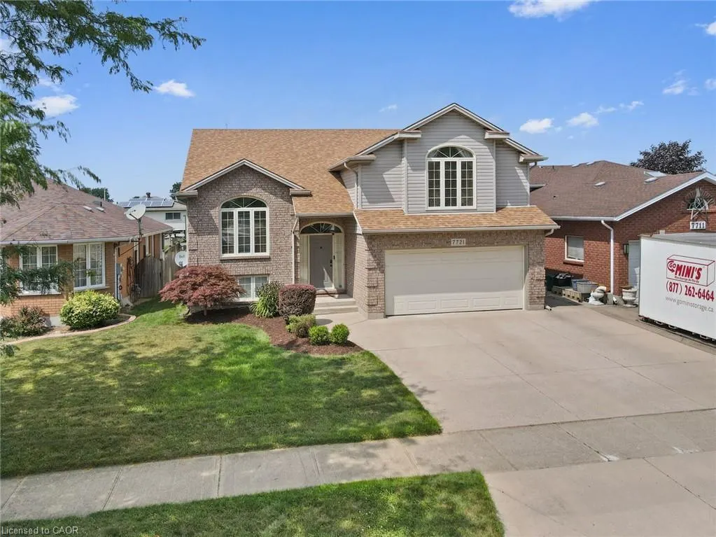 7721 Parkview Crescent