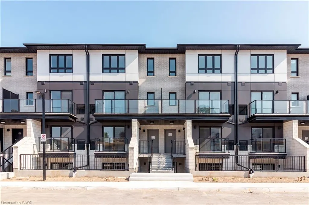 410 Northfield Drive W, #E8