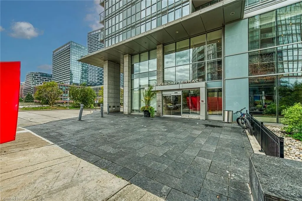 15 Iceboat Terrace, #1205