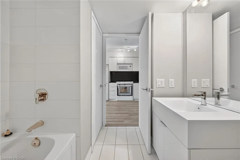 15 Iceboat Terrace, #1205