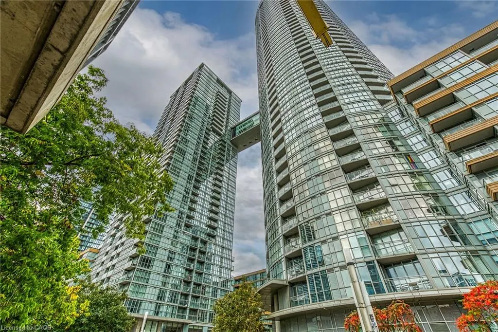 15 Iceboat Terrace, #1205