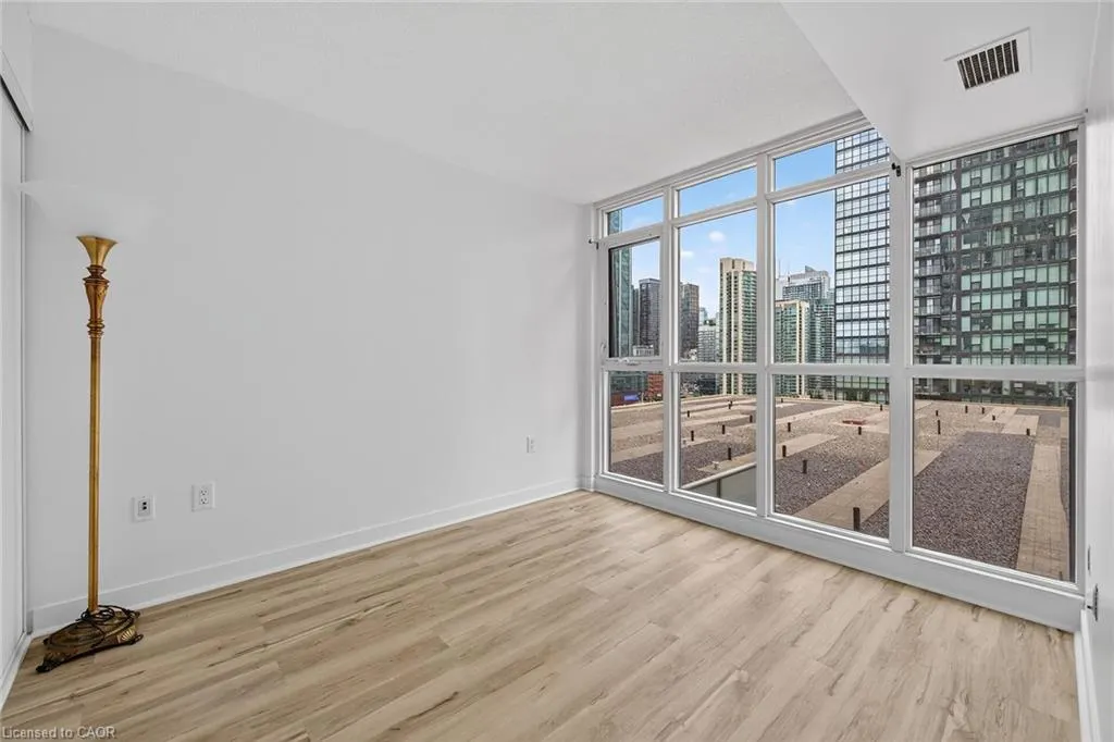 15 Iceboat Terrace, #1205