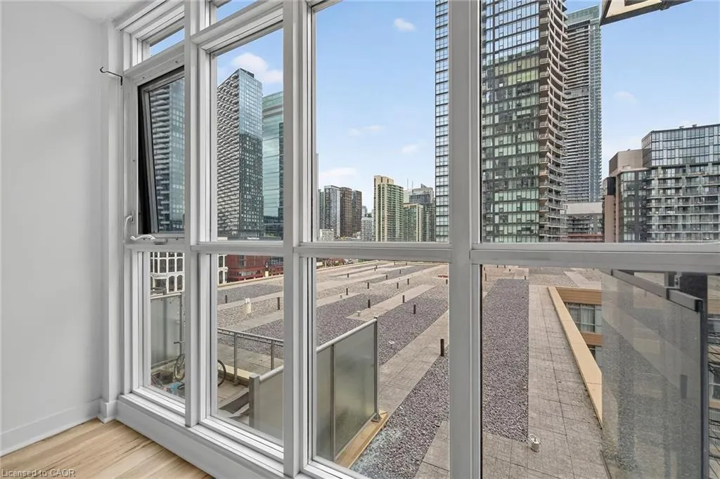 15 Iceboat Terrace, #1205