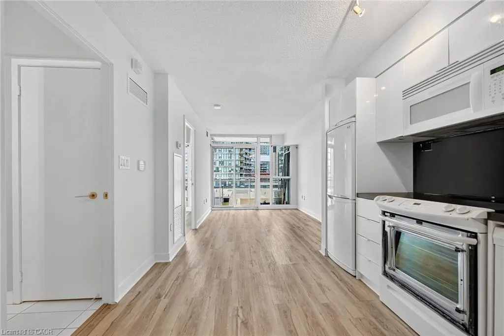 15 Iceboat Terrace, #1205