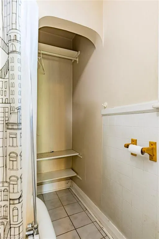 132 Tope Crescent
