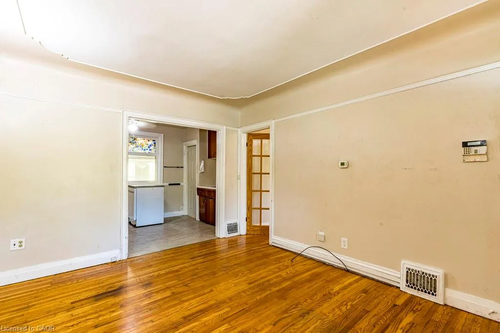 132 Tope Crescent