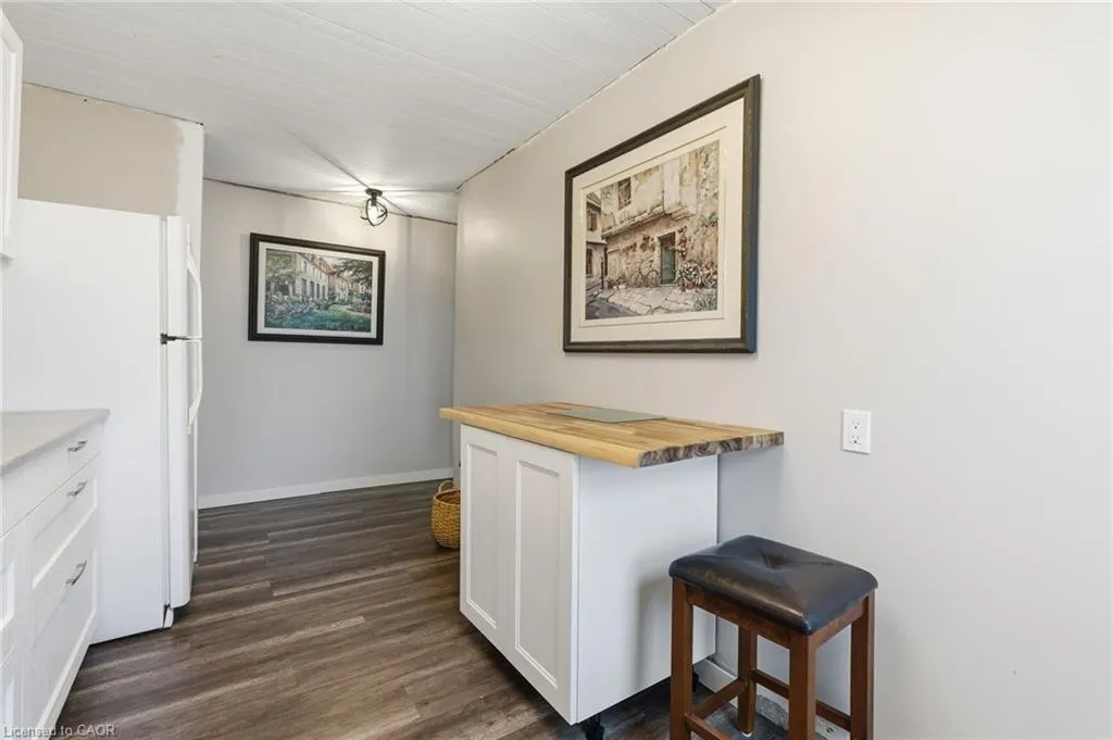 1755 King Street E, #9