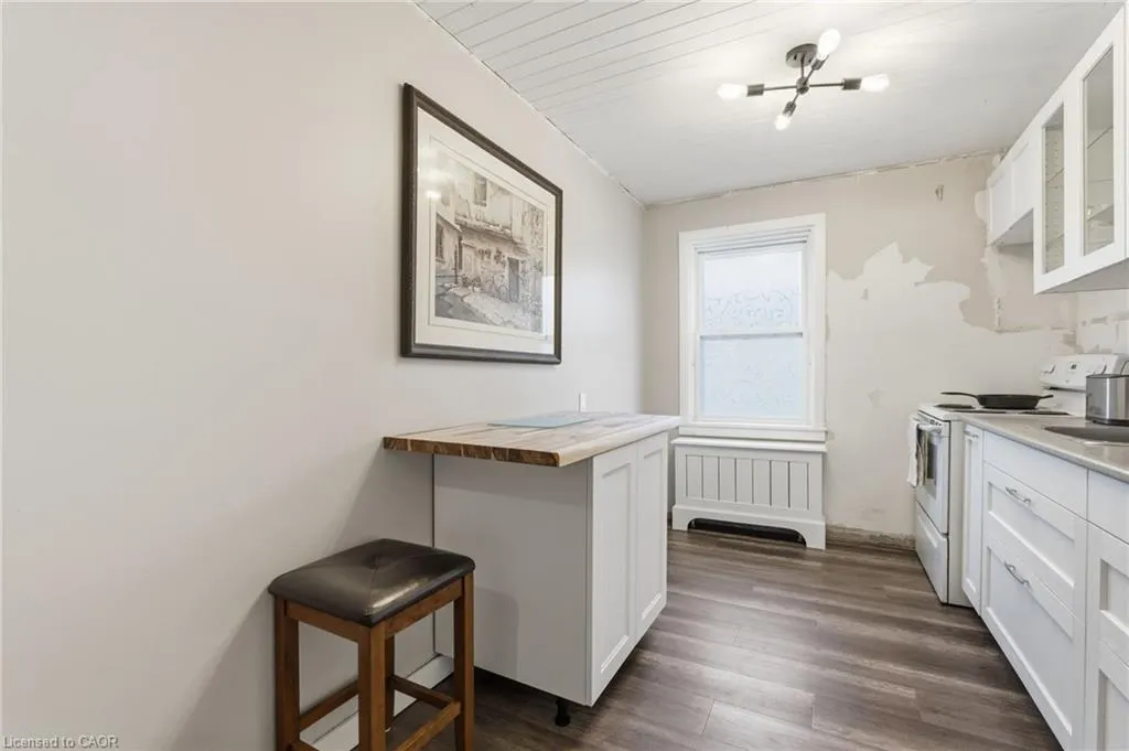 1755 King Street E, #9