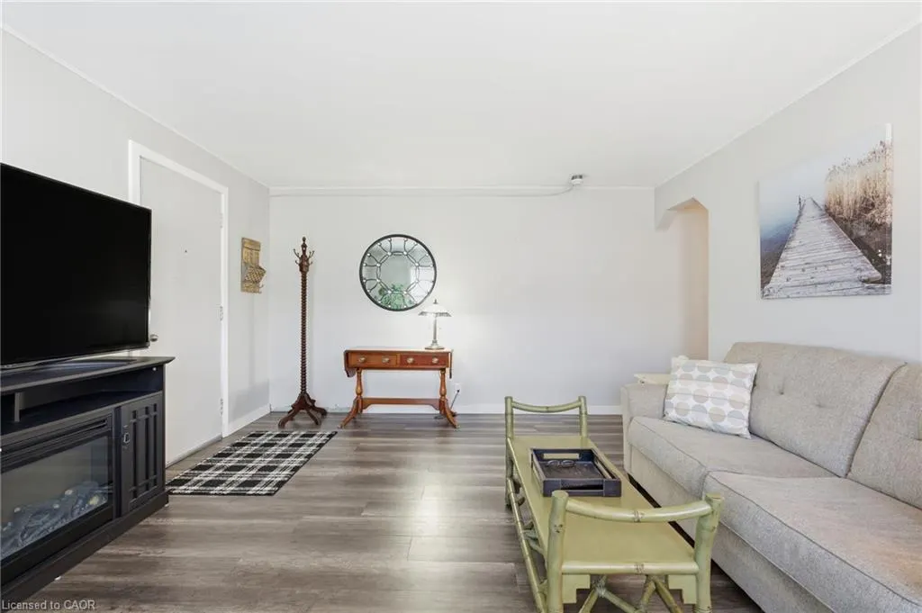 1755 King Street E, #9