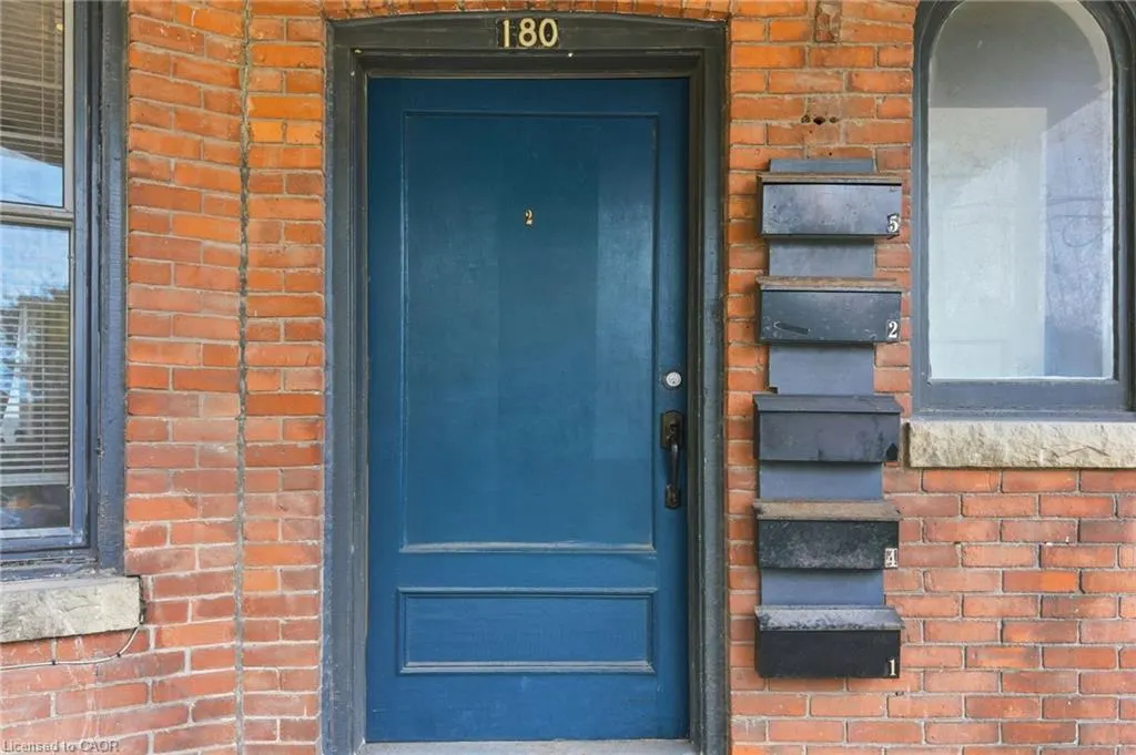 180 Ontario Street