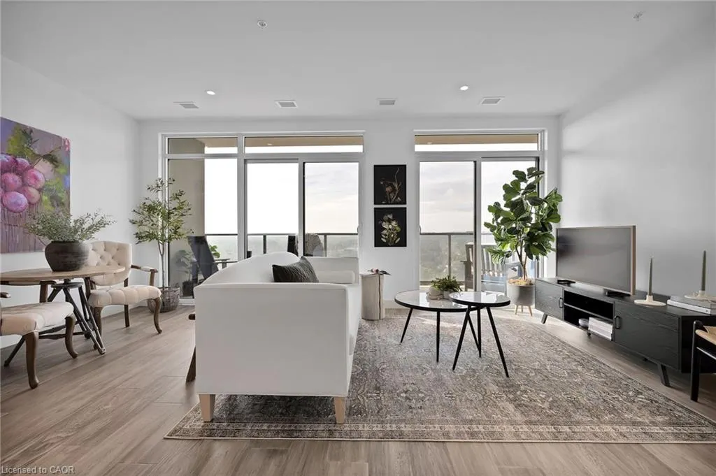 50 Grand Avenue S, #1906