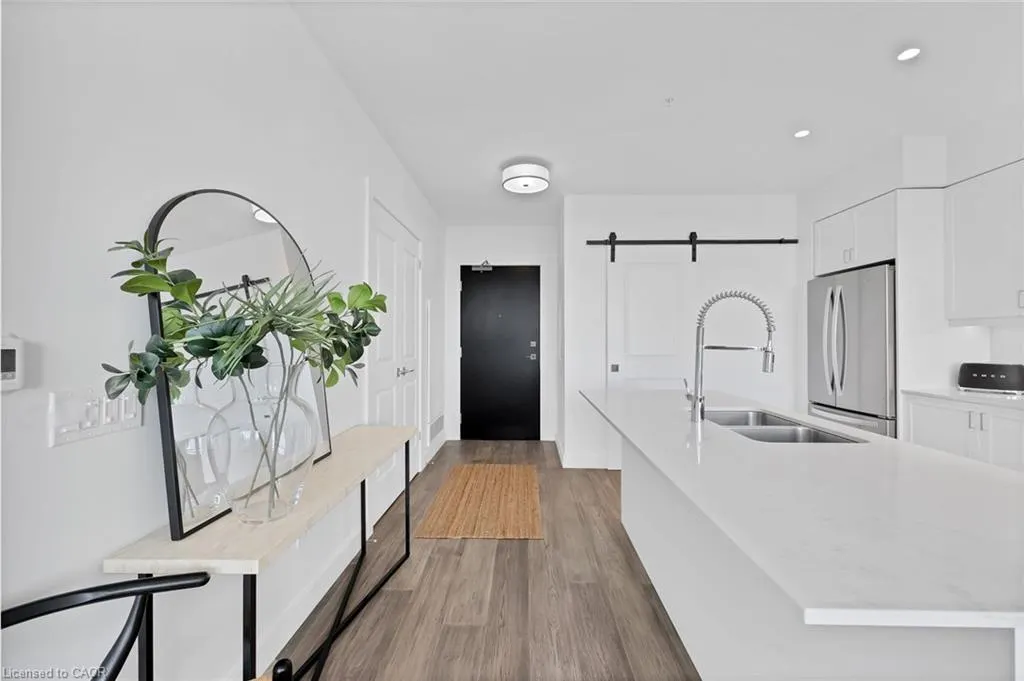50 Grand Avenue S, #1906