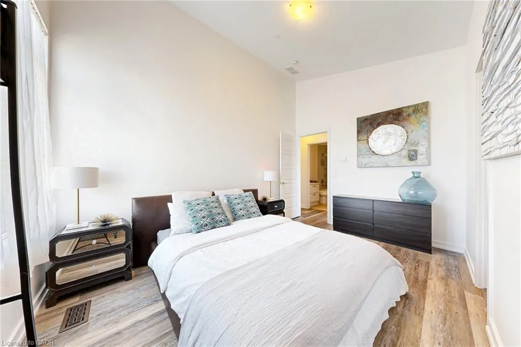 233 Broward Way, #10