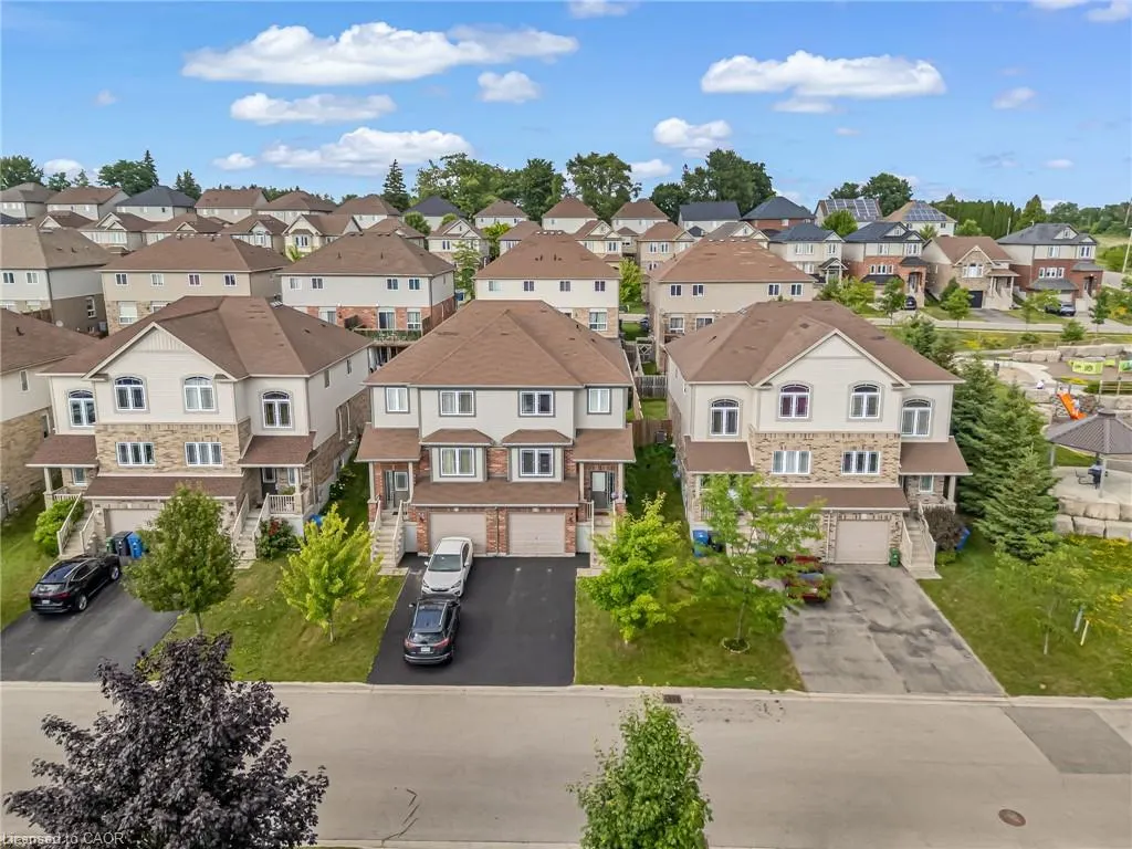 19 Oakes Crescent