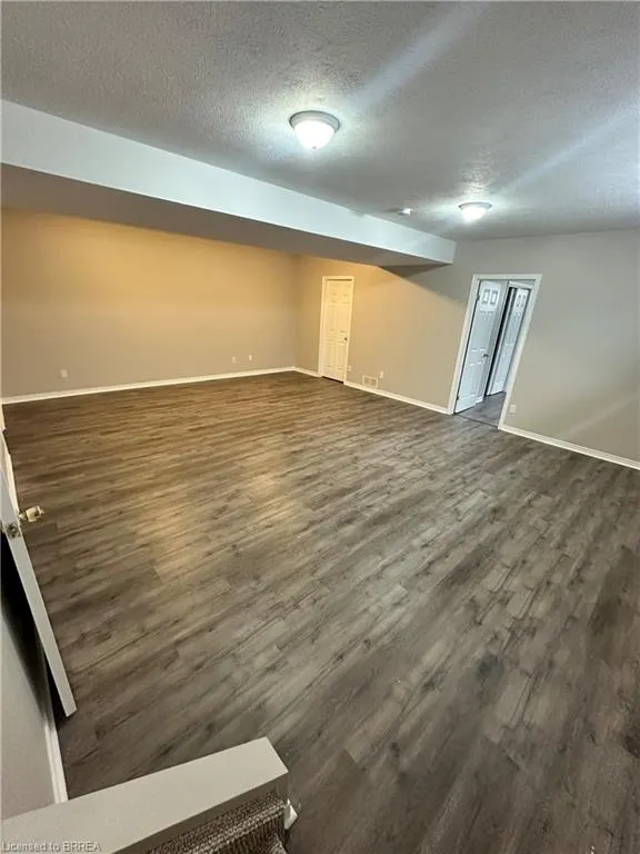 137 Whitlaw Way