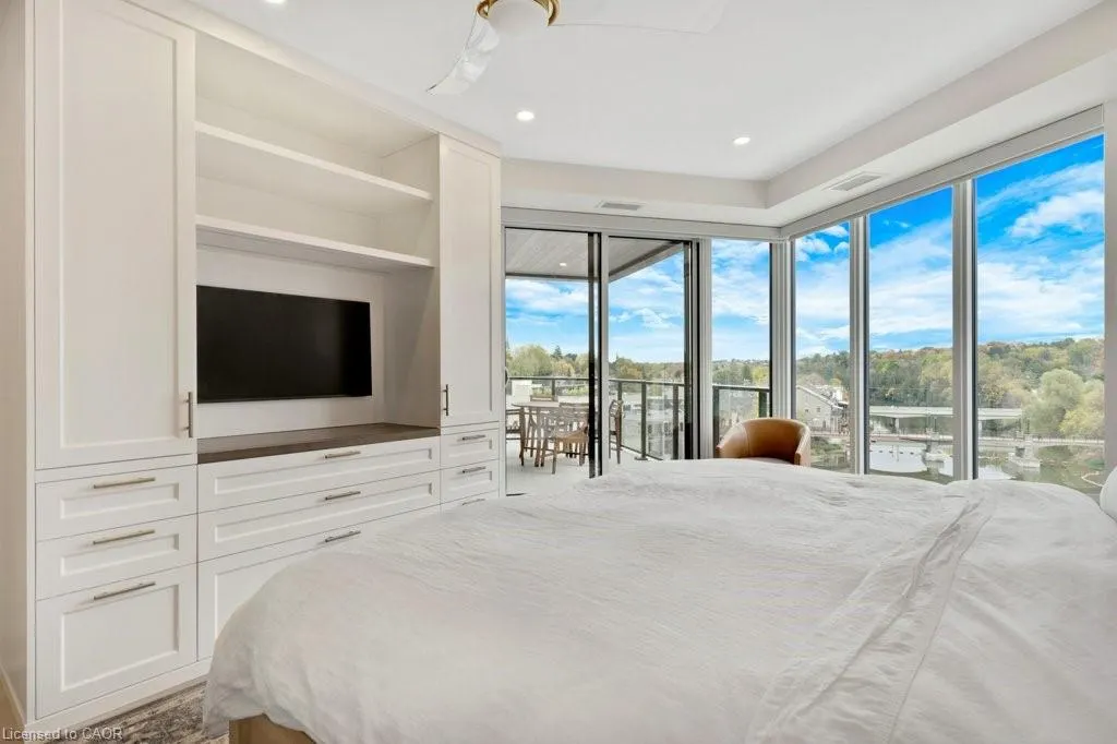 6523 Wellington 7 Road, #421