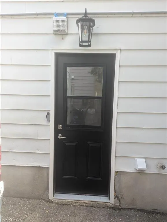 558 Strasburg Road, #B