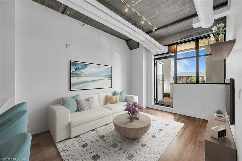 120 Huron Street, #221