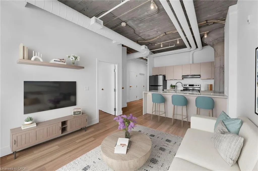 120 Huron Street, #221