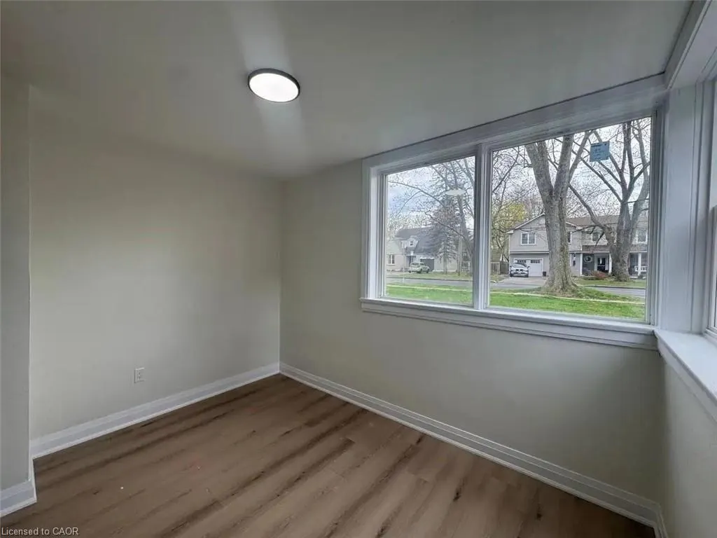 32 Price Avenue, #11