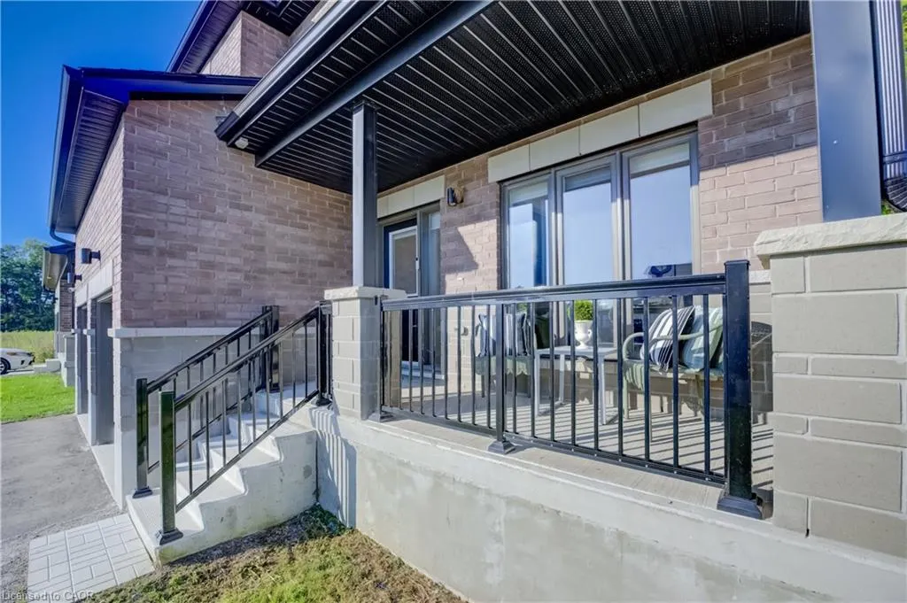 55 Tulip Crescent