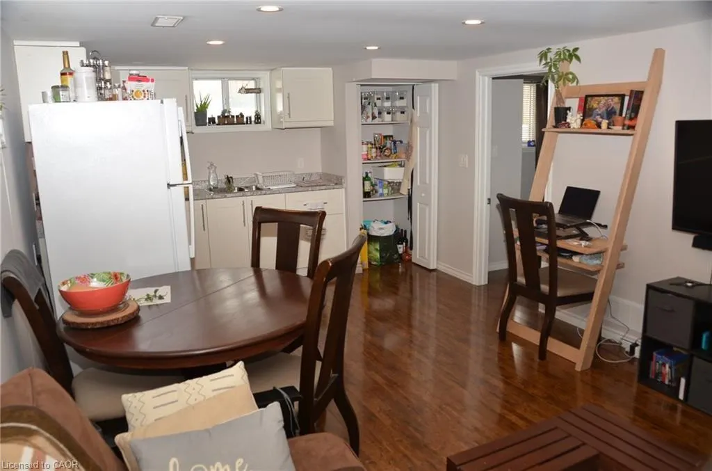 82 Palmer Road, #2