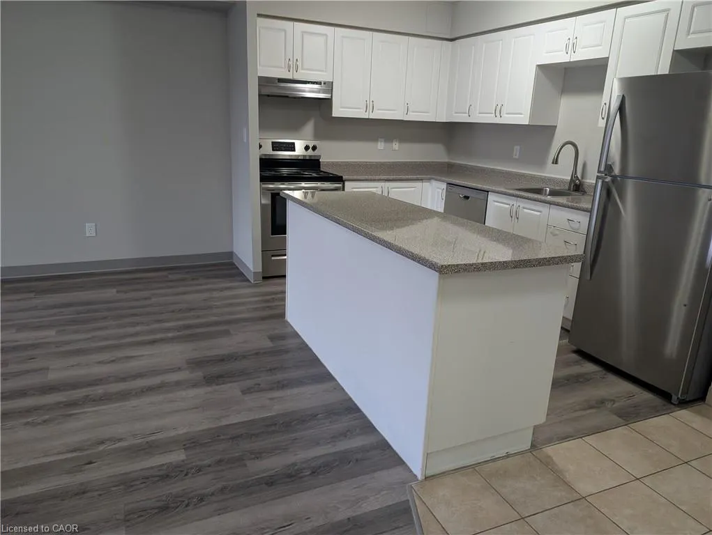 736 Old Albert Street, #210