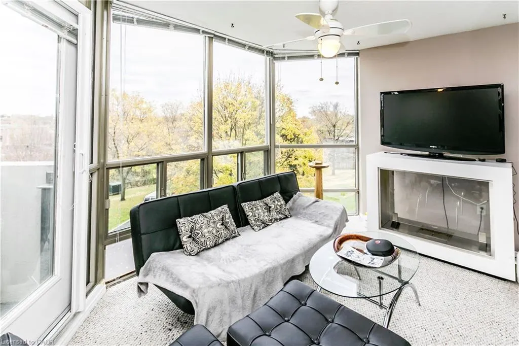 5080 Pinedale Avenue, #403