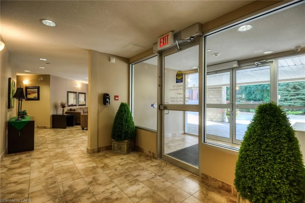 8 Harris Street, #122