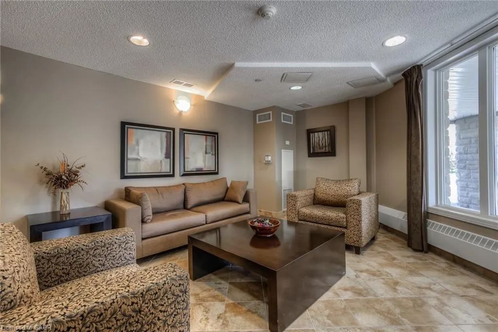 8 Harris Street, #122