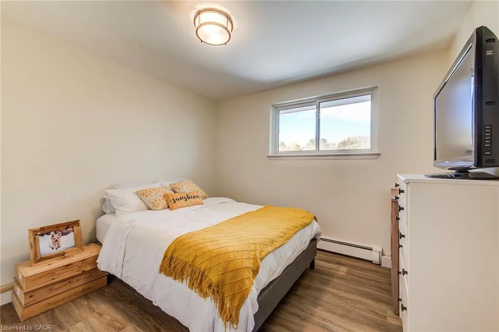58 Bridgeport Road E, #202