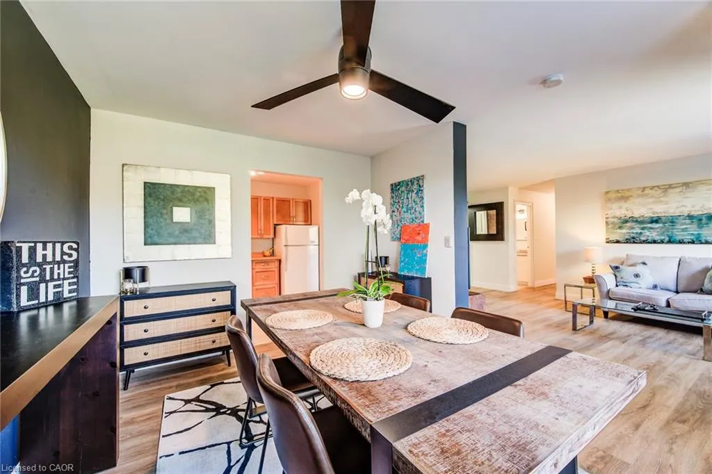 58 Bridgeport Road E, #202