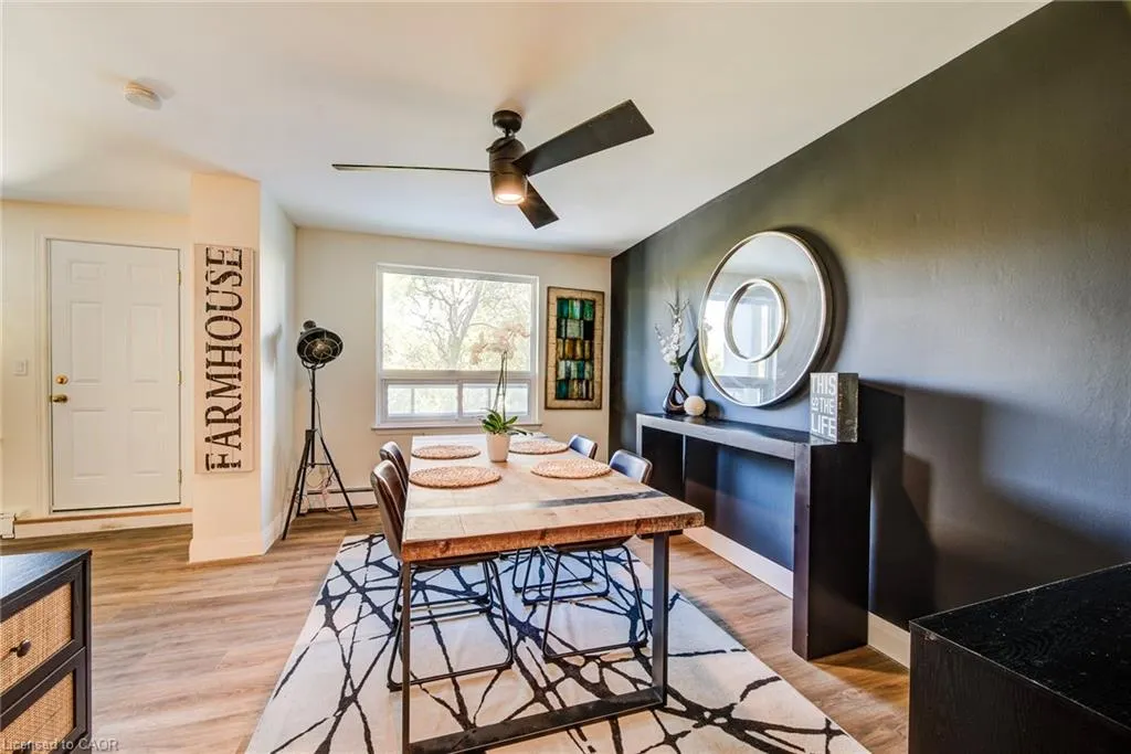 58 Bridgeport Road E, #202