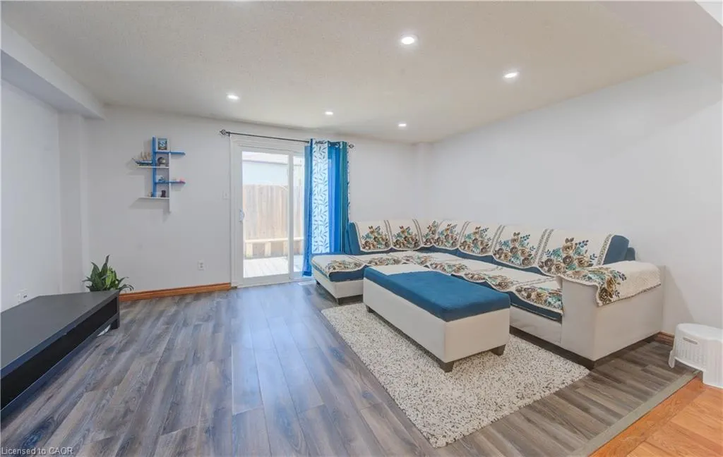 307 Northlake Drive, #A