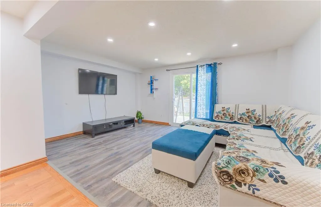 307 Northlake Drive, #A
