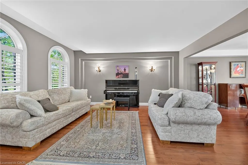 112 Jerome Park Drive