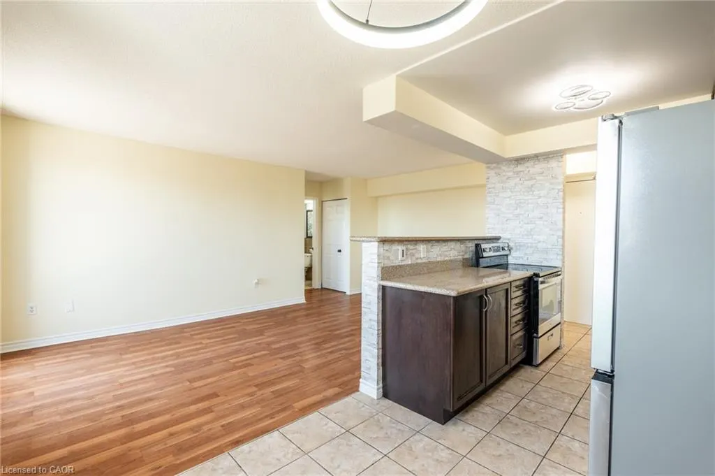 851 Queenston Road, #803