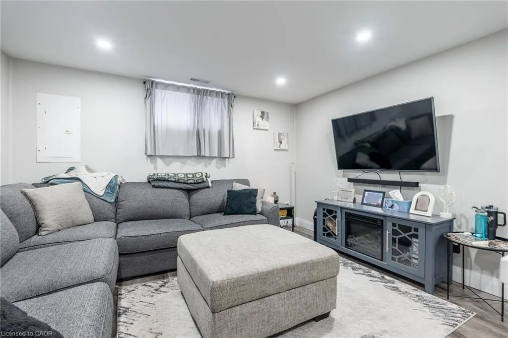 242 West 17th Street, #Lower
