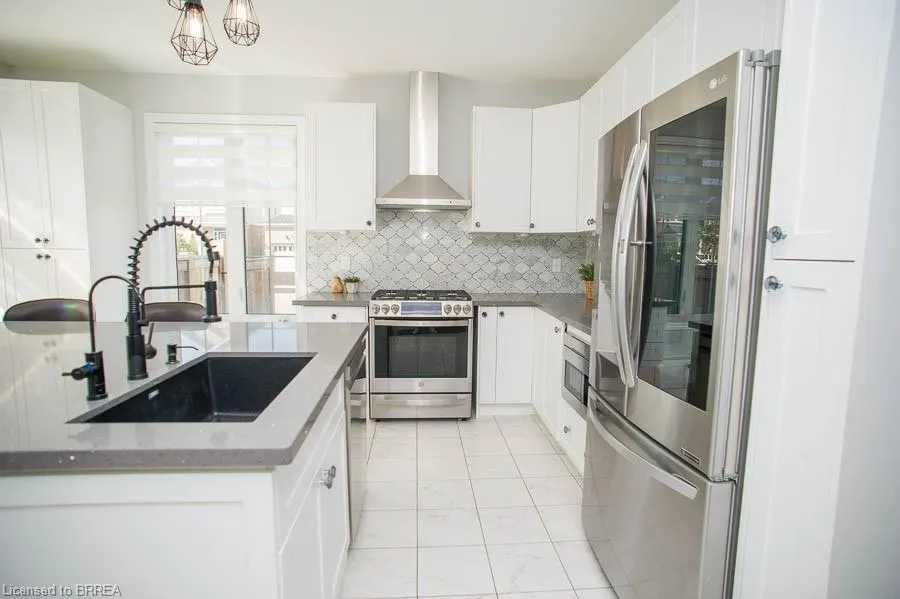 2 Attlebery Crescent