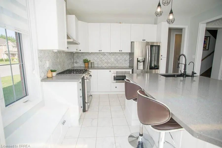 2 Attlebery Crescent