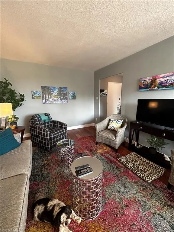222 Concession Street, #104