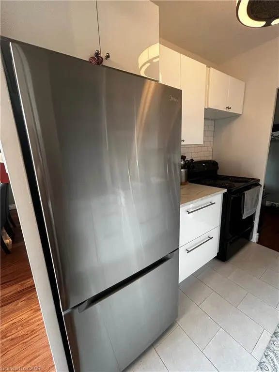 222 Concession Street, #104