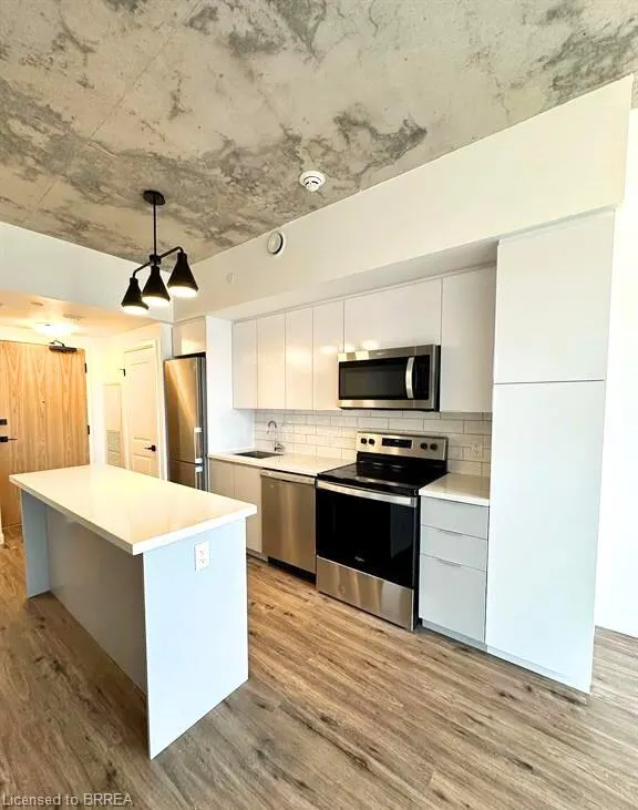 7 Erie Avenue, #813