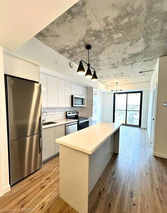 7 Erie Avenue, #813