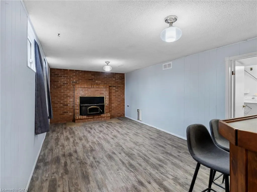 102 Dundee Drive
